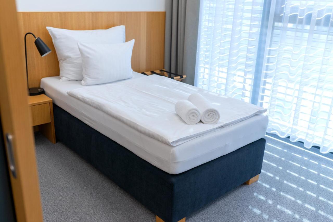 Hotel Smetanova Vsetín Esterno foto