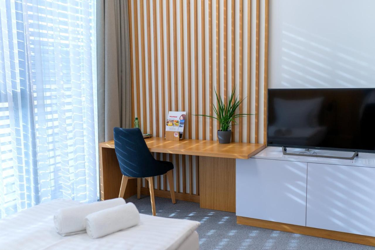 Hotel Smetanova Vsetín Esterno foto